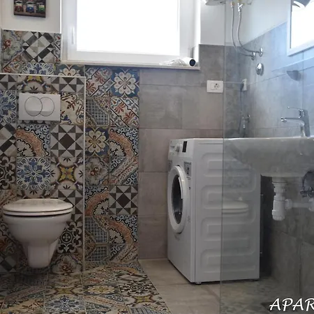Luka Apartman Trogir