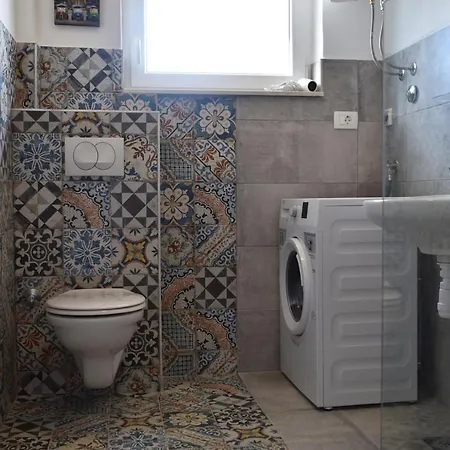 Apartament Luka *