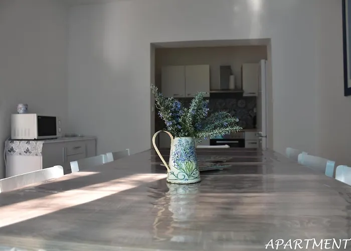 Luka Appartement *