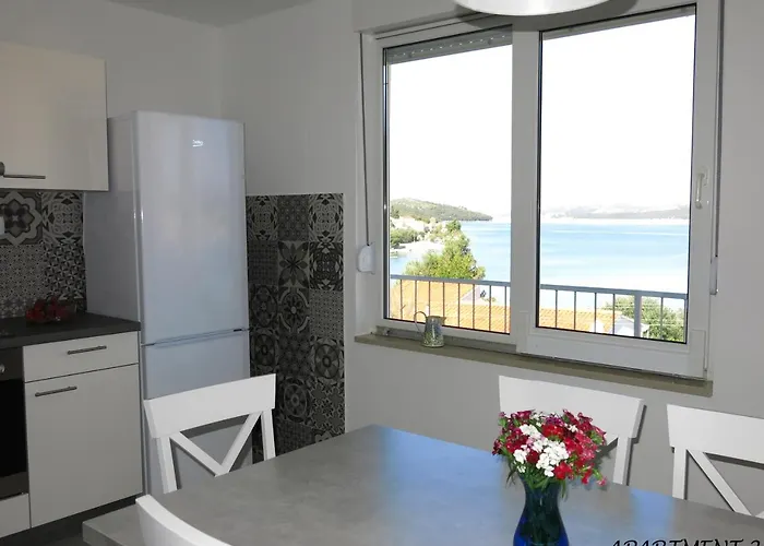 Apartment Luka Trogir