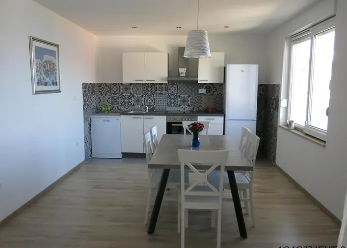Apartment Luka